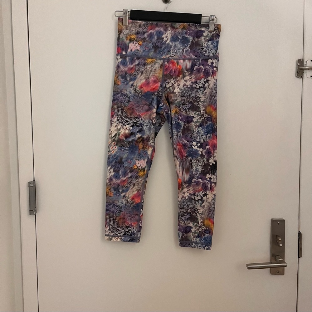 Athleta Elation Capri in Color Renewed Bloom Chrome Blue - Picture 4 of 4